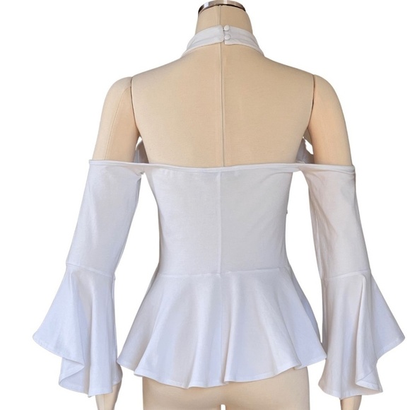 NWOT Boston Proper Women's Cold Shoulder Keyhole Peplum White Top Size Small - Picture 7 of 8